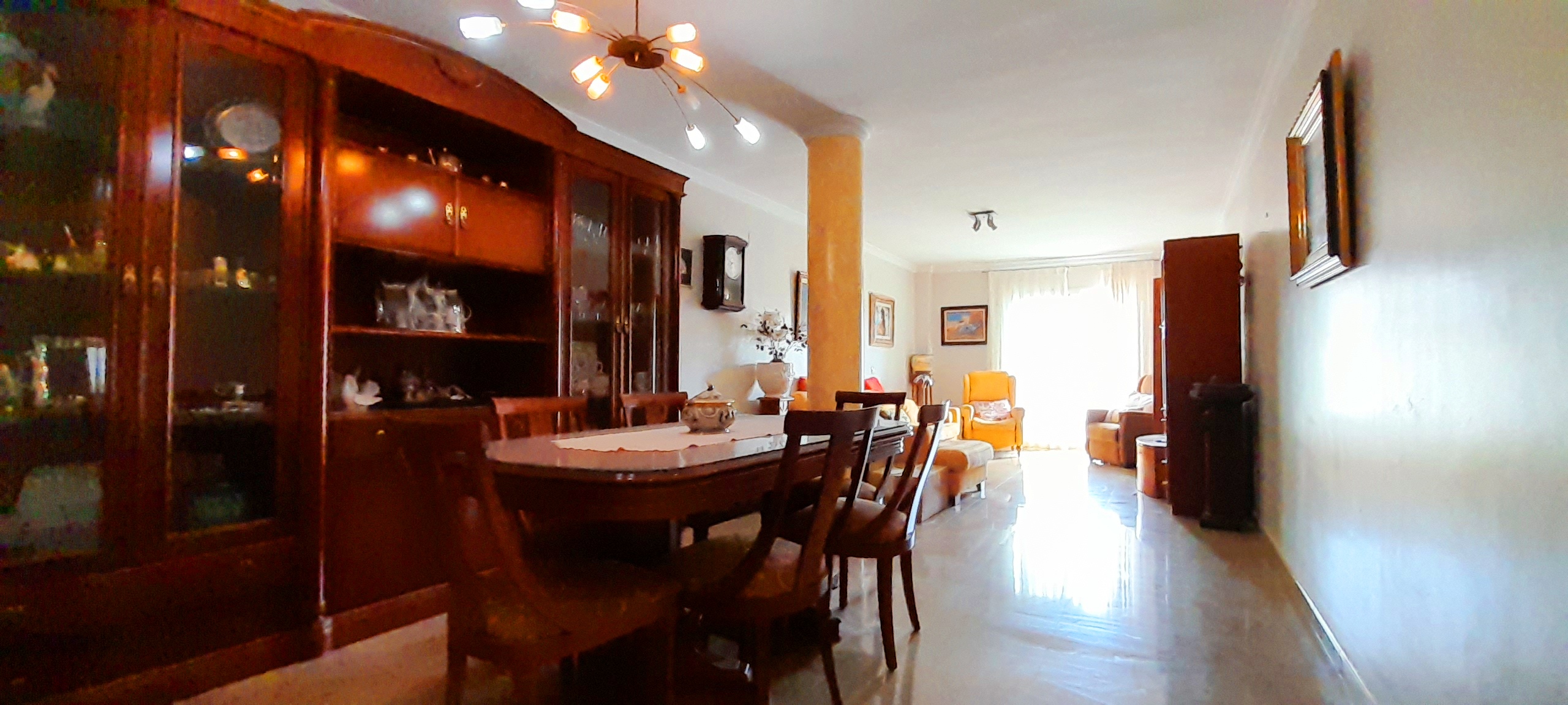 Large 3 Bedroom Apartment in the Old Town